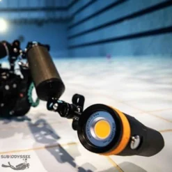D910V Phare VIDEO 5000 Lumen - ORCA TORCH -Magasin Aqualunged d910v phare video 5000 lumen orca torch 6