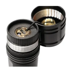 SHARK Phare Plongee 2500 Lumens Focale Variable - OCEAMA -Magasin Aqualunged shark phare plongee 2500 lumens focale varialble oceama 2